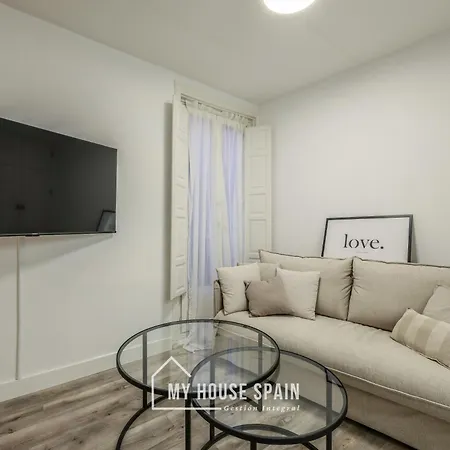 MyHouseSpain - Glamuroso piso en Chueca-2